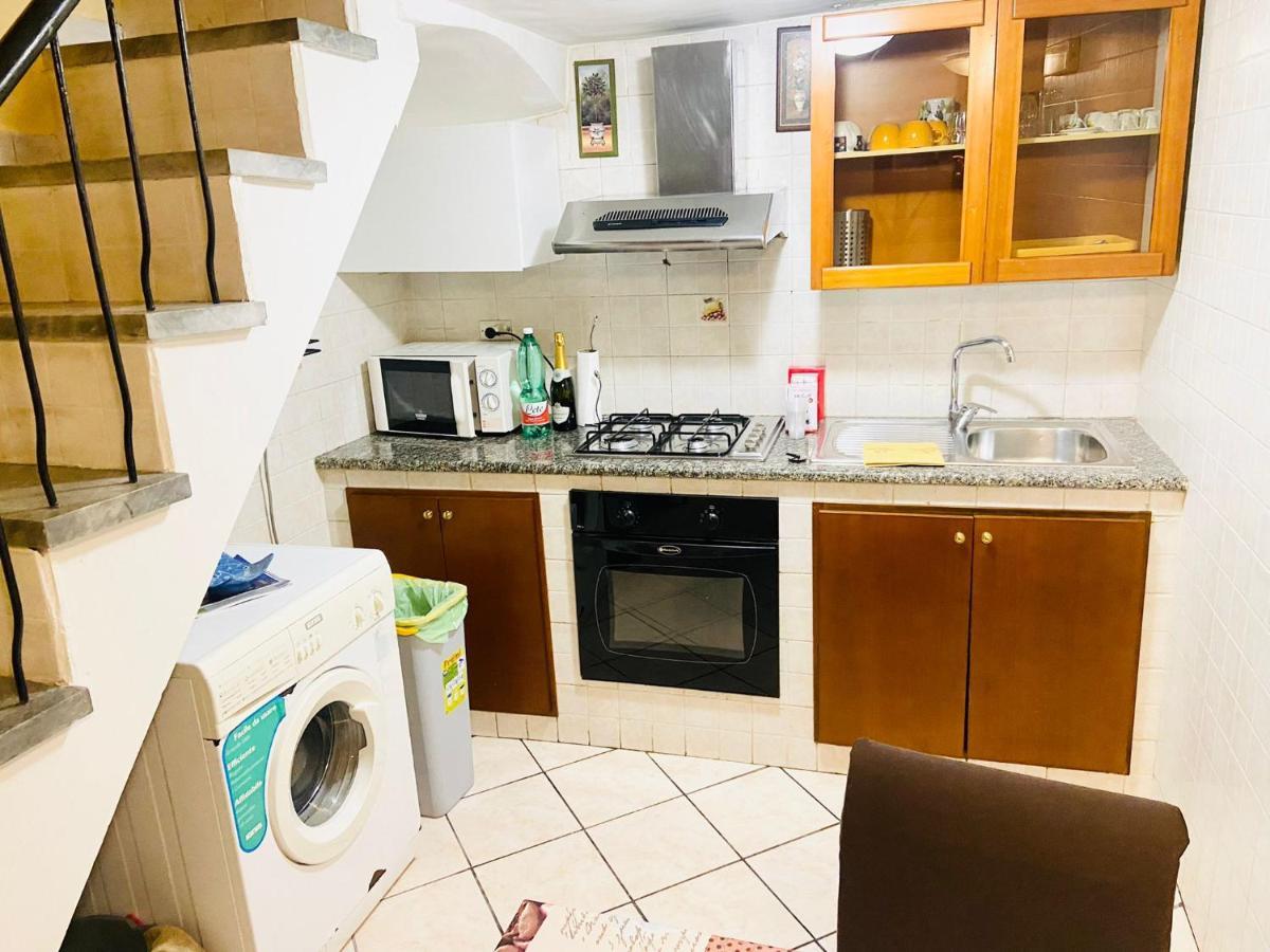O' Vascio Apartment เนเปิลส์ ภายนอก รูปภาพ