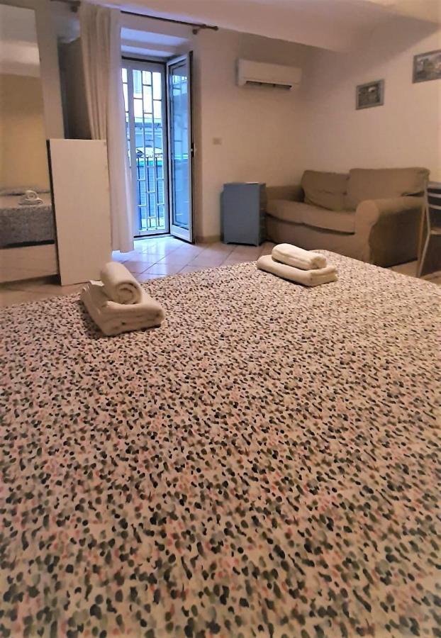 O' Vascio Apartment เนเปิลส์ ภายนอก รูปภาพ